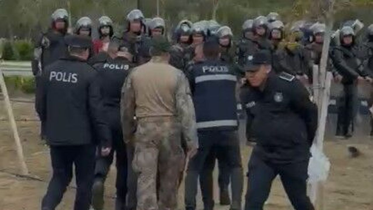 Meclis’te oturum başladı, bahçede tansiyon yükseldi: Gözaltılar var