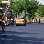 Küçük Kaymaklı’da asfaltlama çalışması