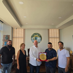 Maraş Gençlik Spor Kulübü'nden Nahit Öncü'ye anlamlı teşekkür plaketi