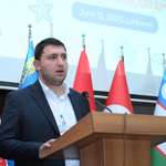 Özbilgehan'dan güçlü yerel kurumlar oluşturulması çağrısı