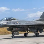 Larnaka üzerinde Yunan F-16’ları alçak uçuş yaptı