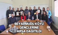 İngiliz Hükümran Üs Yönetiminde bulunan 10 adet boş arsa gençlere verildi