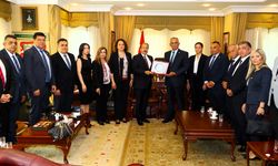 Milli Eğitim Bakanı Çavuşoğlu, Türkiye'nin Bakü Büyükelçiliğini ziyaret etti