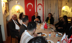 Sağlık Bakanı Hakan Dinçyürek, Ankara’da, tıp öğrencileriyle bir araya geldi.