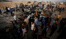 İsrail'in Refah'ta Filistinlilerin çadırlarına düzenlediği saldırıda ölü sayısı 25'e yükseldi
