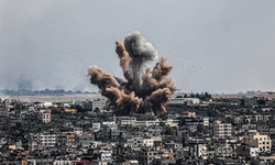 İsrail'in Gazze'deki saldırılarında en az 18 Filistinli hayatını kaybetti