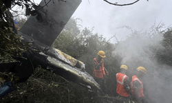 Nepal'de düşen helikopterdeki 5 kişi hayatını kaybetti