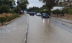 İskele Boğaz'da sağanak nedeniyle yolda görüş mesafesi azaldı, polis uyardı