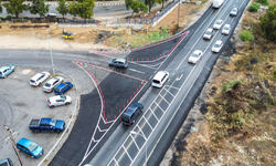 Gazimağusa Belediyesi, trafik akışını rahatlatmak için yol düzenlemeleri yaptı