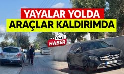 Ortaköy'de kaldırımdaki arabalar yayaları zorluyor!