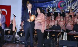 Tatar, “Gel Gökyüzünde Yıldız Olalım” konserini izledi