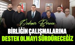 Maliye Bakanı Berova, KKTC Bağımsız Şoför Okulları ve Sürücü Kursları Birliği’ni kabul etti