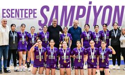 Esentepe DİGEM’i 23-22 mağlup ederek kupayı kaldırdı