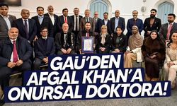 GAÜ, İngiliz Milletvekili Afzal Khan’a Onursal Doktora Verdi