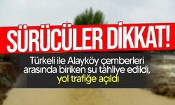 Türkeli ile Alayköy çemberleri arasında biriken su tahliye edildi, yol trafiğe açıldı