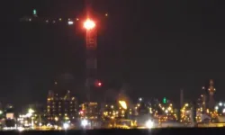 Kocaeli TÜPRAŞ’ta Patlama: Gökyüzü Dumanla Kaplandı