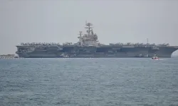 Trump’tan İran’a Sert Mesaj: “Büyük Armada Yola Çıktı”