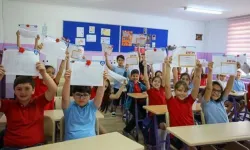 Yarıyıl Tatili 1 Şubat’ta Başlıyor: Karneler Cuma Günü Dağıtılacak