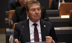 Üstel: "Kıbrıs Türkü Yalnız Değil, Yanında Türkiye Var"