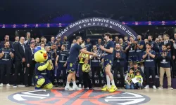 Fenerbahçe, Beşiktaş’ı 91-74 Mağlup Ederek Basketbol Türkiye Kupası’nı Kazandı