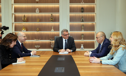 Erhürman, Romanya’nın Kıbrıs Büyükelçisi’ni Kabul Etti