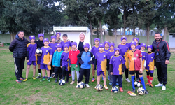 Dr. Fatma Çimen Tuğlu, Futbol Akademisi Sporcularıyla Sahada Buluştu