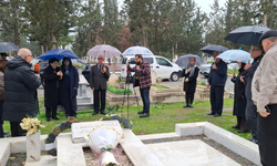 Dr. Burhan Nalbantoğlu, ölümünün 46’ncı yıl dönümünde kabri başında anıldı