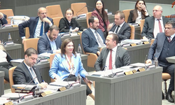 Erken Seçim Önergelerinde İvedilik Reddedildi