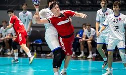 Atahan Akçam, sahadaki performansıyla dikkat çekti