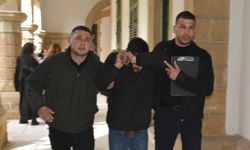 12 yaşındaki kız çocuğuna c*nsel isti*marda bulunan zanlı cezaevine gönderildi!