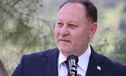 Öztürkler’den 18 Mart mesajı: “Çanakkale ruhu Kıbrıs Türk halkının mücadelesine ışık tutuyor”