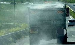 Yola kum saçan kamyon şoförüne 151 bin TL ceza