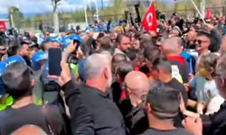 Meclis Önünde Barikat Devrildi, Eylemciler Girişe İlerliyor