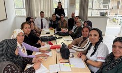 Kırok’tan okuryazarlık kursuna ziyaret: 18 kişi okuma yazma öğrendi