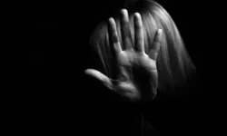 Lefkoşa’da alkollü şahıs kadını darp etti, evde hasar verdi