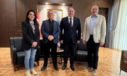 Gazeteciler Birliği yönetimi Öztürkler'le görüştü