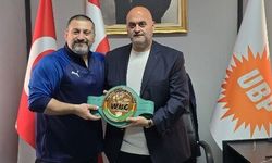 WBC kemeri Nahit Öncü’ye takdim edildi