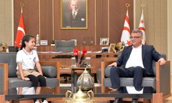 Erhürman koltuğunu Masal Şevki’ye devretti