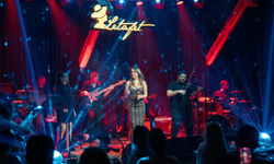 Bengü, Merit Park Letafet Sahnesinde Müzik ve Enerji Dolu Bir Gece Yaşattı