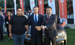 UBP Piyangosu talihlisine arabası teslim edildi