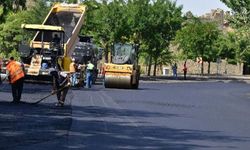 İlk 5 ayda 49 sokakta 15 bin ton asfalt döküldü