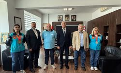Amcaoğlu, şampiyon kadın sporcuları kabul etti