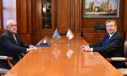 Başbakan Ünal Üstel, Azerbaycan Başbakanı Ali Asadov ile görüştü