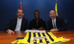 Fenerbahçe, Amara Diouf ile 5 Yıllık Sözleşme İmzaladı