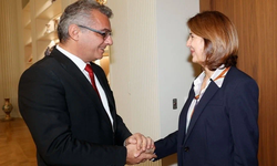 Holguin, Kıbrıs'ta liderlerle görüşmelere başlıyor