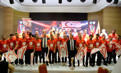 CONIFA Şampiyonu Milli Takıma Erhürman’dan Tebrik ve Birlik Mesajı