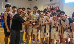 Yakın Doğu U16 Erkek Basketbol Takımı şampiyon oldu