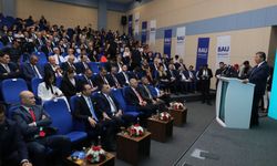 Üstel: Eski ezberlerle Kıbrıs'ta çözüme ulaşmak mümkün değil