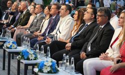 Bahçeşehir Kıbrıs Üniversitesi 2025-2026 mezunlarını törenle uğurladı