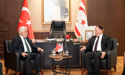 Öztürkler:" Türkiye'deki tüm siyasi partiler Kıbrıs davasında ortak duruş sergiliyor"